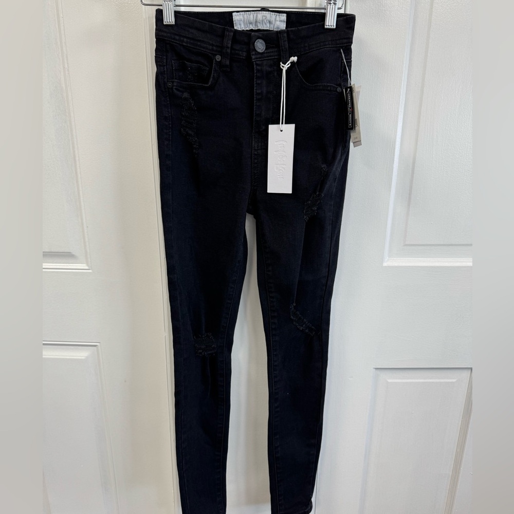 Indigo Rein Ankle Super High-Rise distressed black jeans NWT